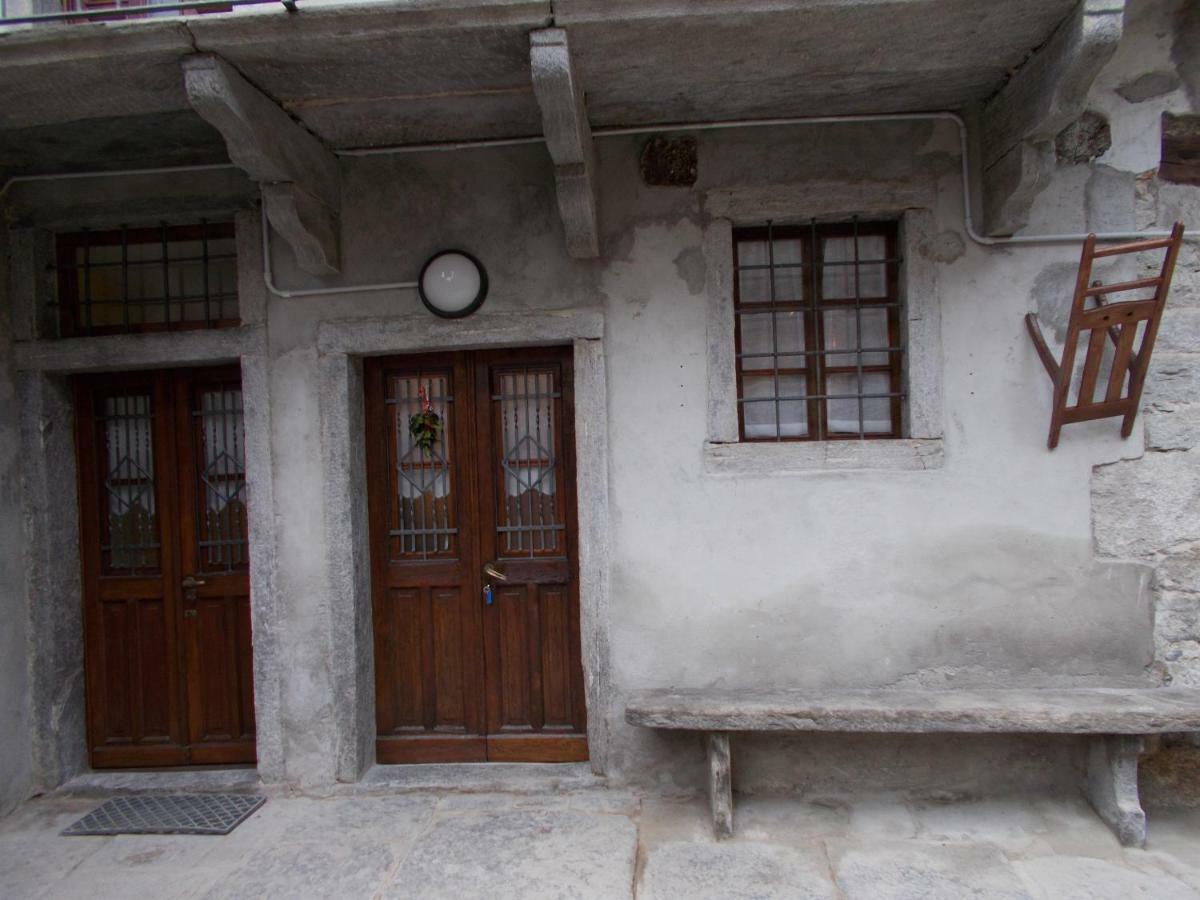 ドモドッソラ Il Borgo Di Monicaヴィラ エクステリア 写真